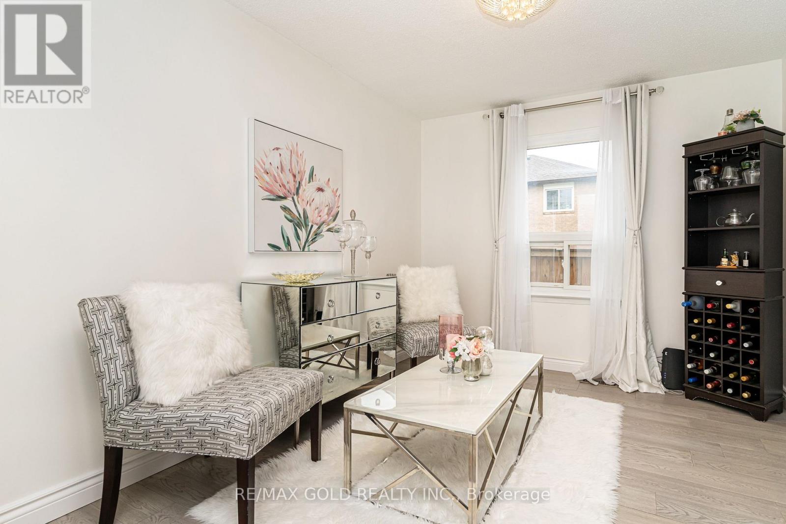 29 Nickel Crescent, Brampton, Ontario  L6S 4V9 - Photo 9 - W12511598