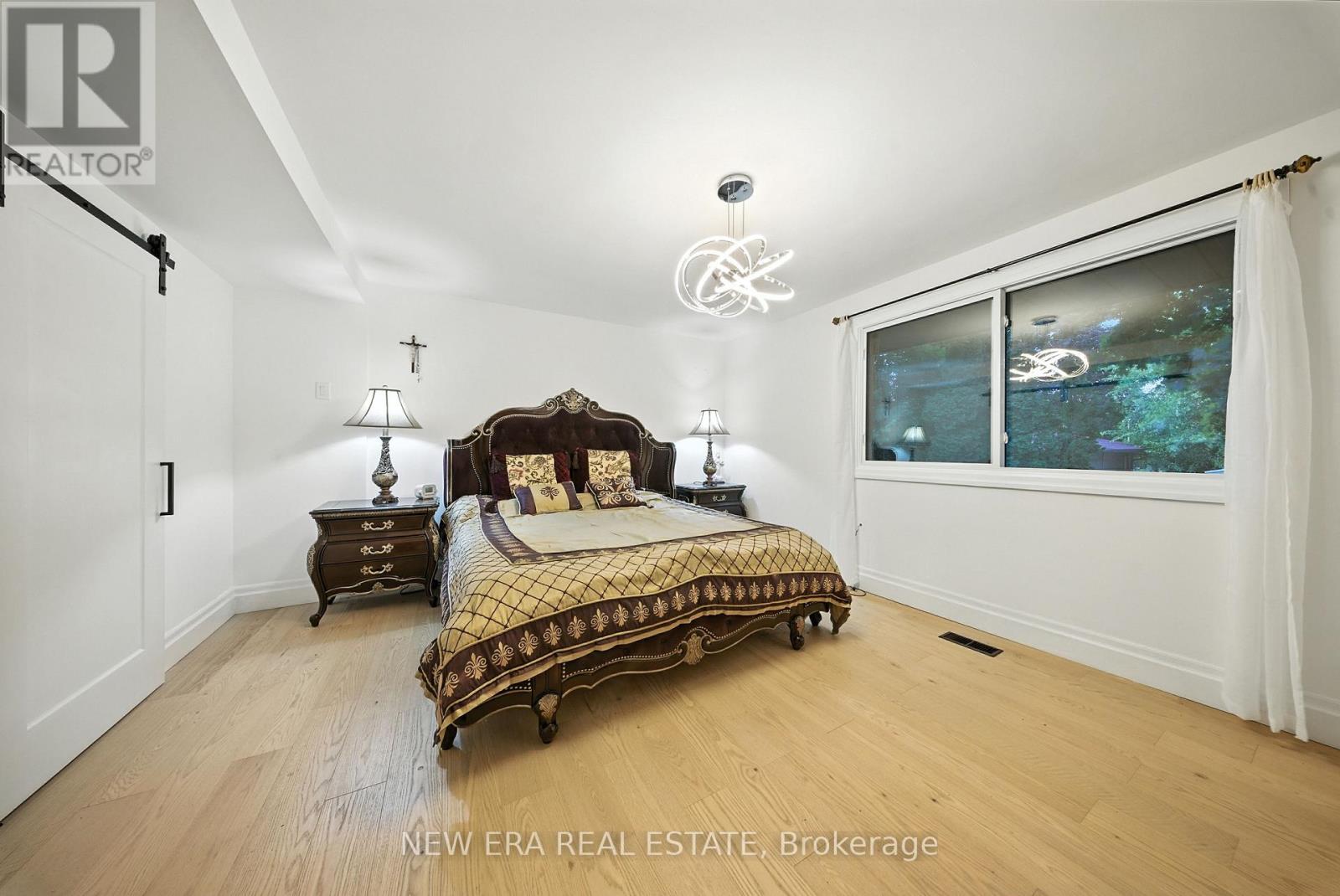 625 Sir Richard's Road, Mississauga, Ontario  L5C 1A3 - Photo 26 - W12511606