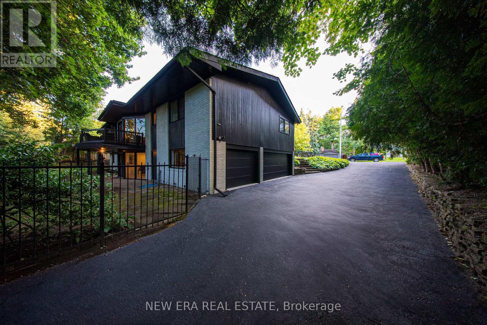 625 Sir Richard's Road, Mississauga, Ontario  L5C 1A3 - Photo 46 - W12511606