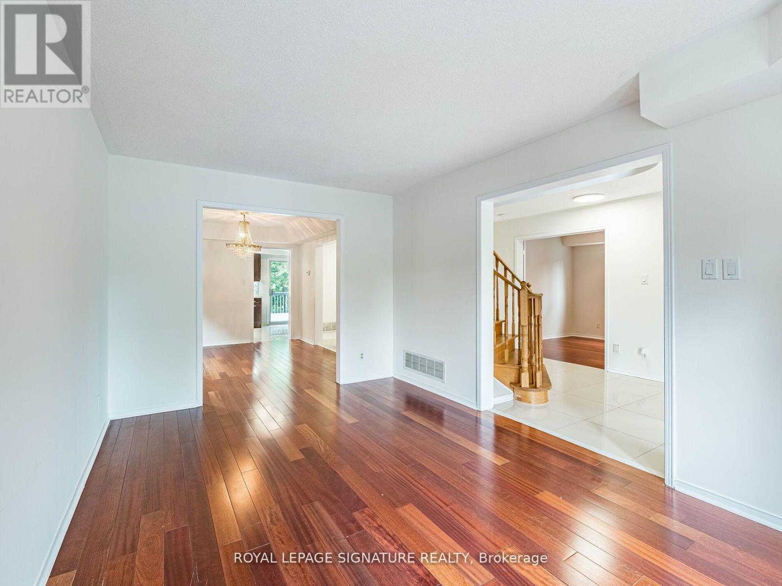 86 Valonia Drive, Brampton, Ontario L6V 4K1 - Photo 8 - W12511632