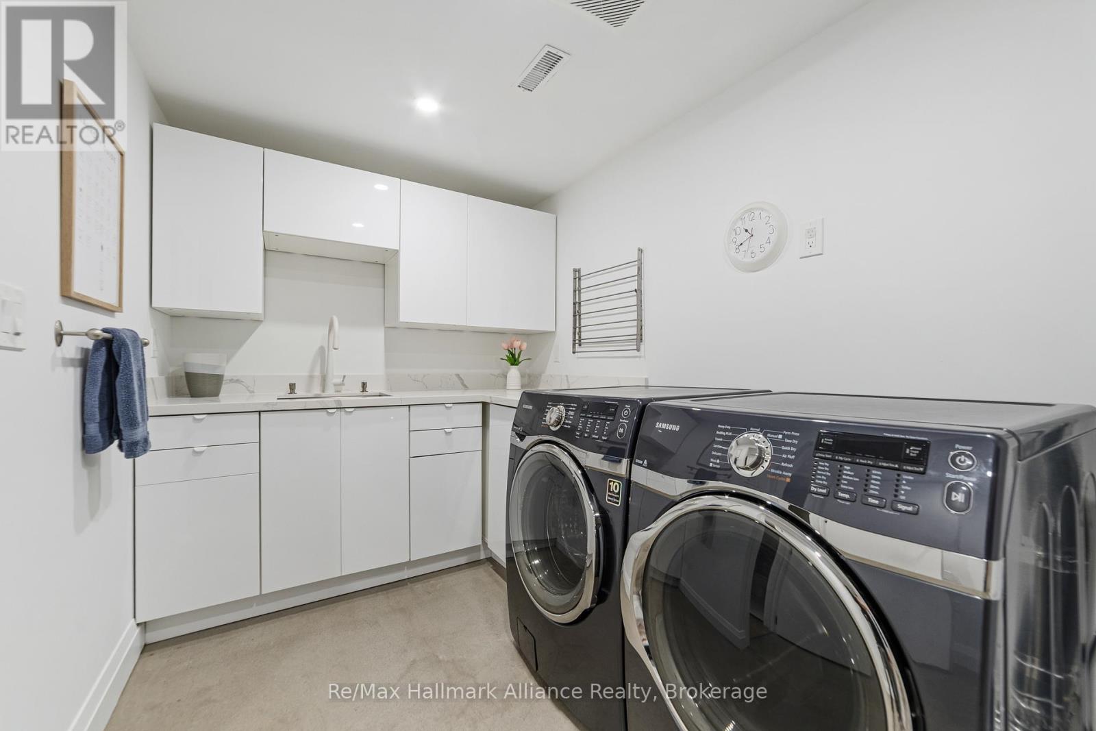 247 Willowridge Court, Oakville, Ontario  L6L 5J1 - Photo 37 - W12385351