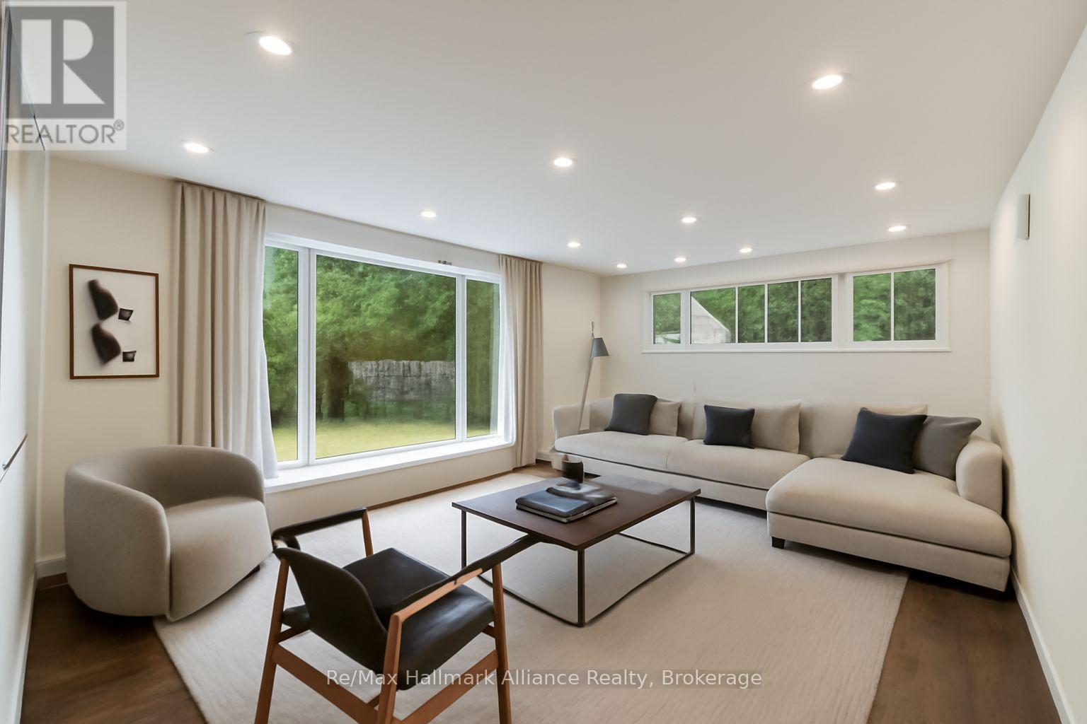 247 Willowridge Court, Oakville, Ontario  L6L 5J1 - Photo 9 - W12385351