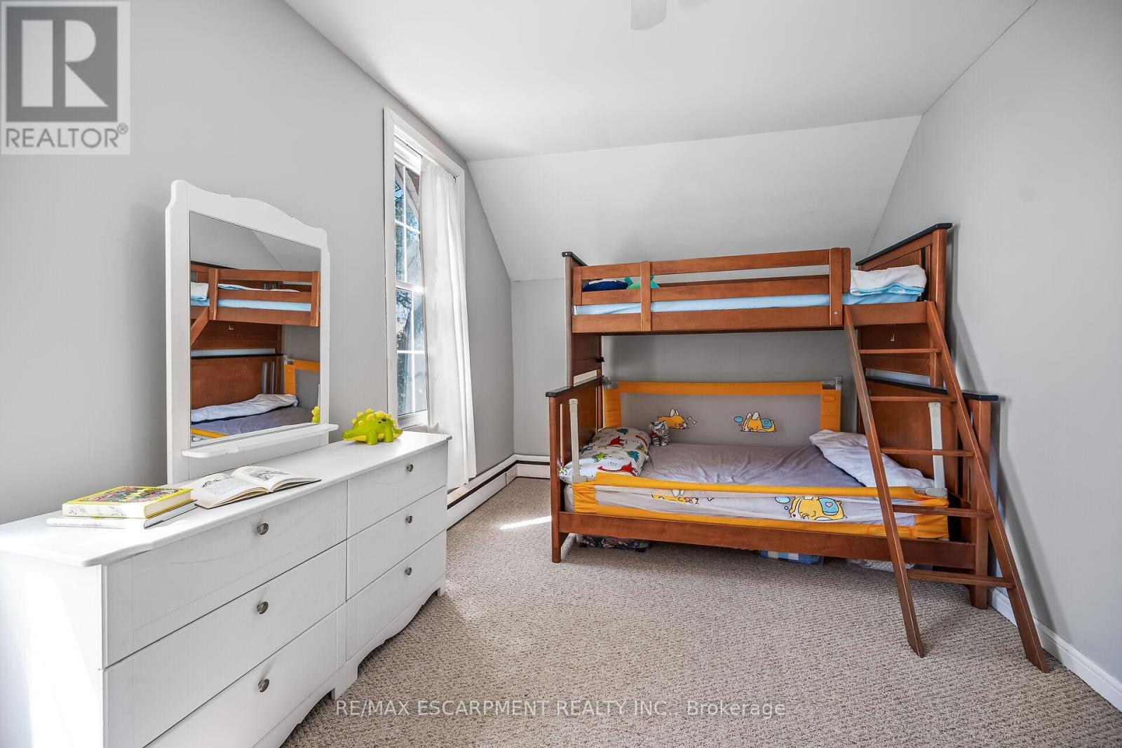 22 Tolhurst Avenue, Brant, Ontario  N0E 1N0 - Photo 31 - X12511396