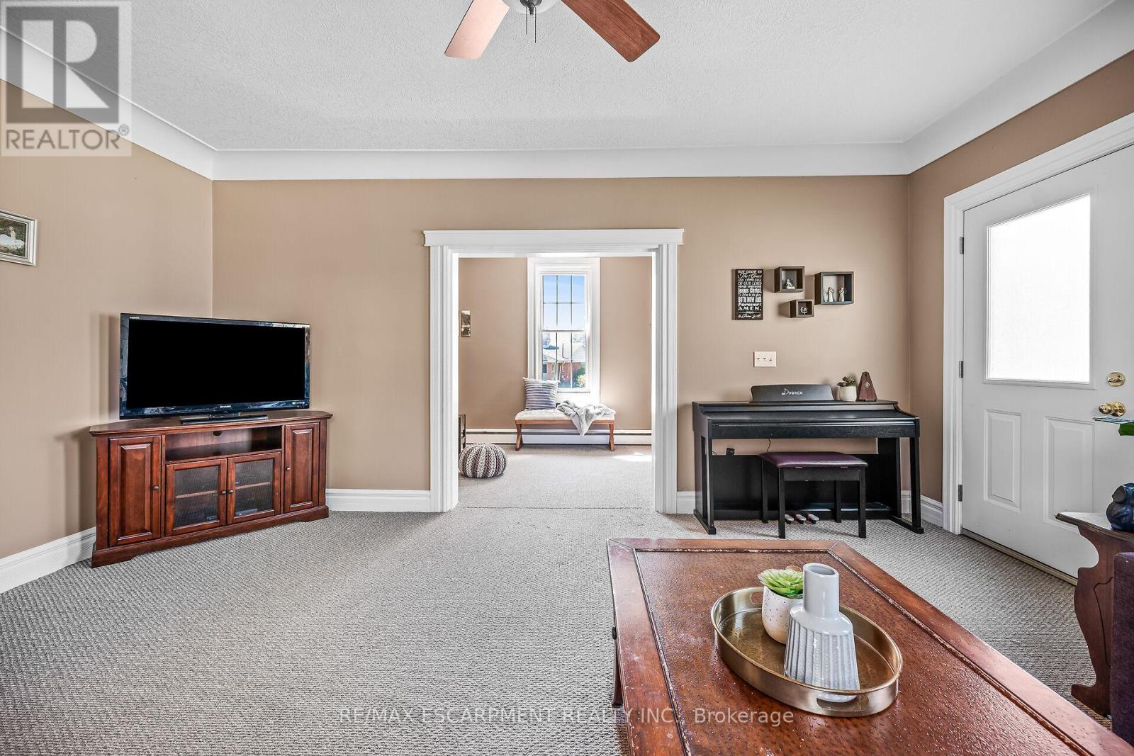 22 Tolhurst Avenue, Brant, Ontario  N0E 1N0 - Photo 8 - X12511396