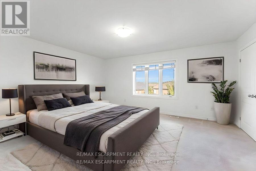 70 Vinton Road, Hamilton, Ontario  L9K 0G6 - Photo 14 - X12511532