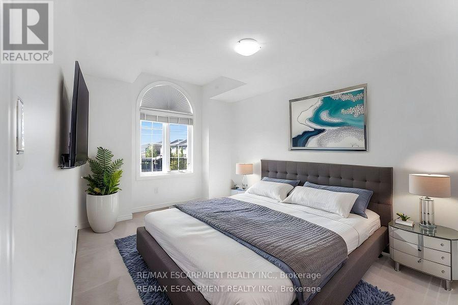 70 Vinton Road, Hamilton, Ontario  L9K 0G6 - Photo 19 - X12511532