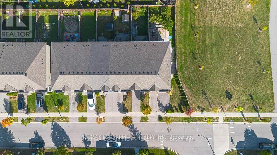 70 Vinton Road, Hamilton, Ontario  L9K 0G6 - Photo 28 - X12511532