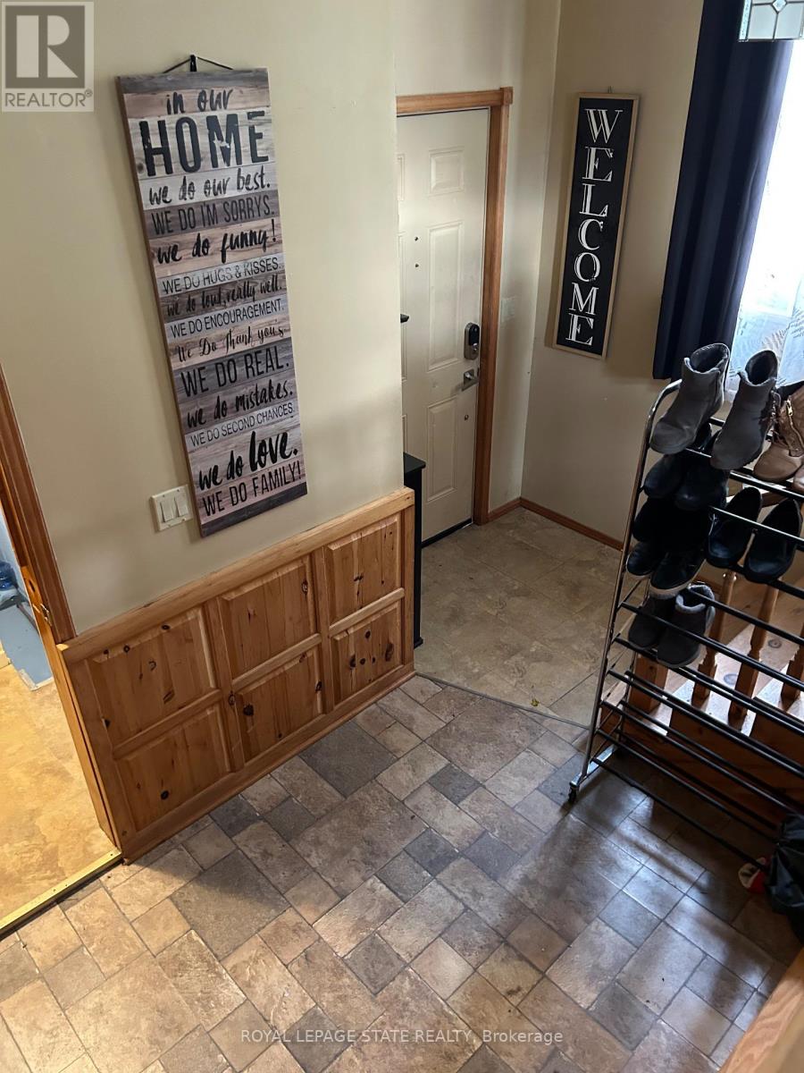 7760 3 Highway W, Haldimand, Ontario  N1A 2W4 - Photo 15 - X12511554