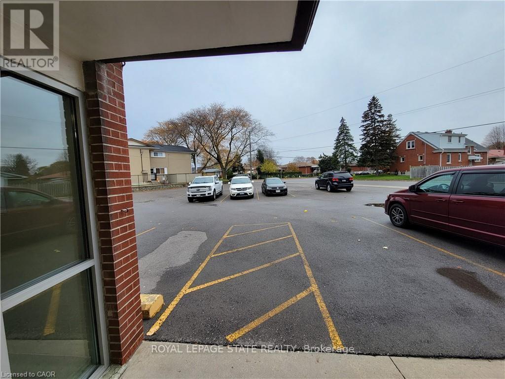 210 - 11 Woodman Drive S, Hamilton, Ontario  L8K 4E3 - Photo 23 - X12511620