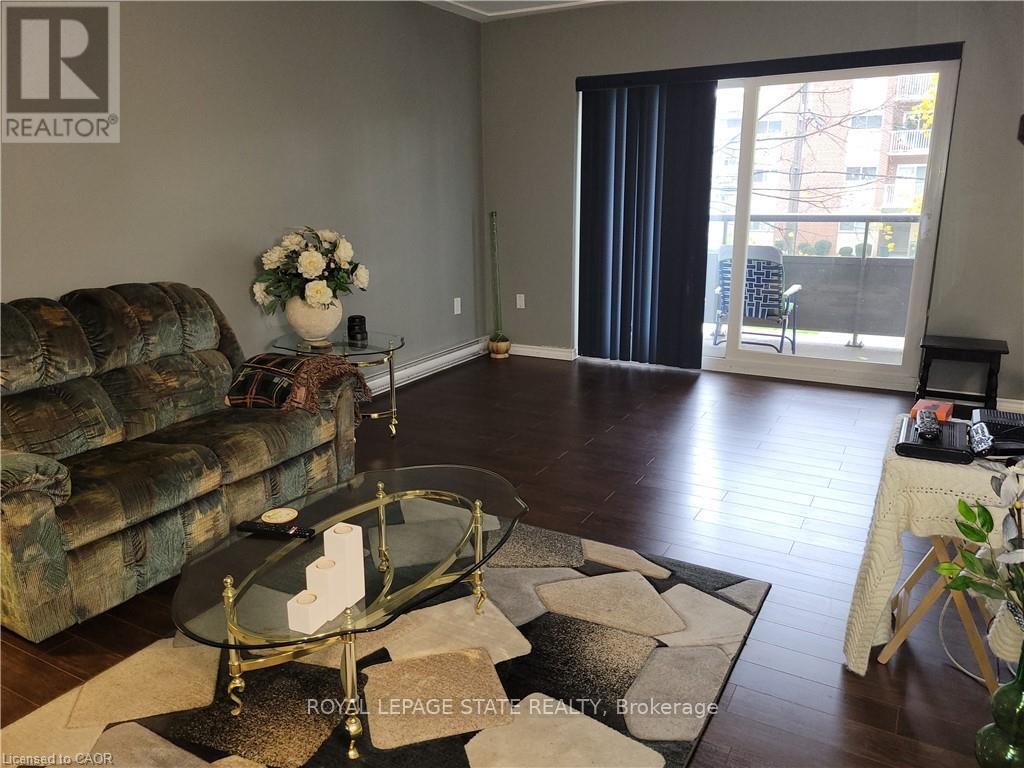 210 - 11 Woodman Drive S, Hamilton, Ontario  L8K 4E3 - Photo 6 - X12511620