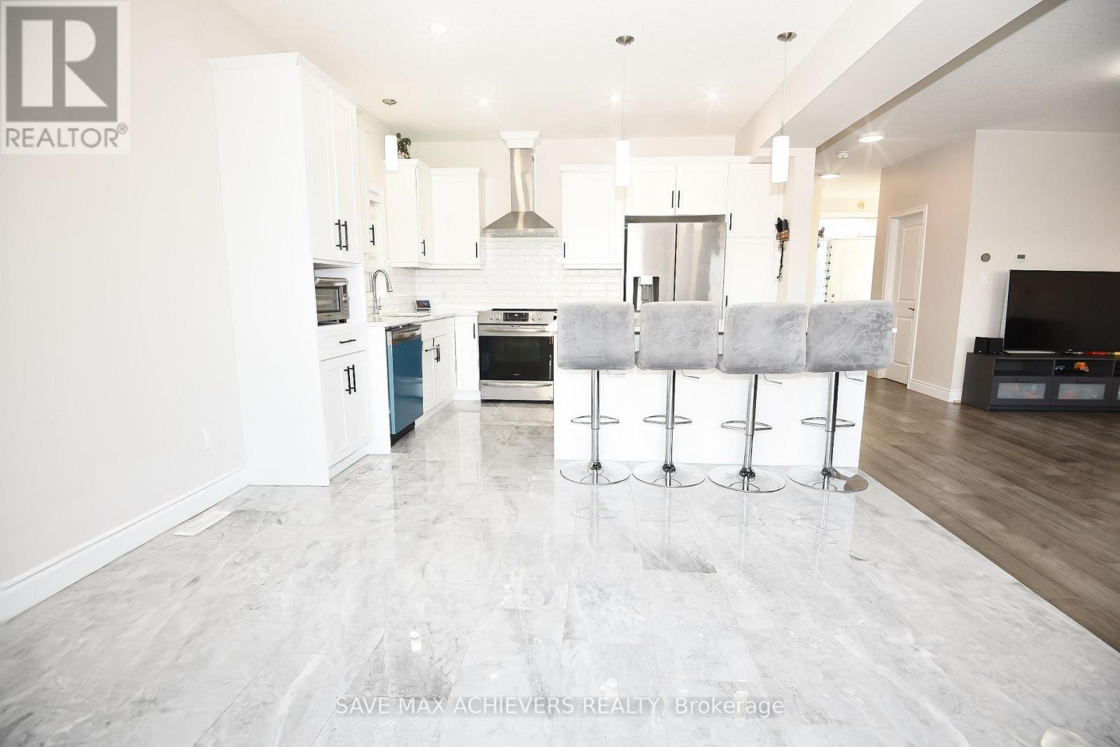 107 Byers Street, London South, Ontario  N6L 0E9 - Photo 13 - X12511636