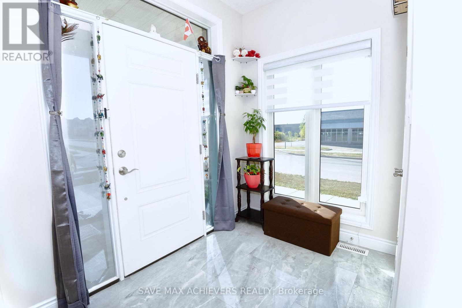 107 Byers Street, London South, Ontario  N6L 0E9 - Photo 4 - X12511636