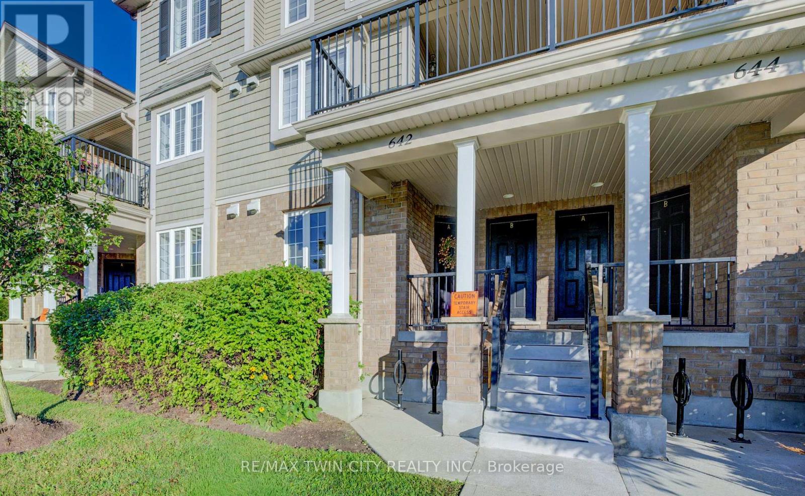 642a - 642 Woodlawn Road E, Guelph, Ontario  N1E 0K4 - Photo 3 - X12511652