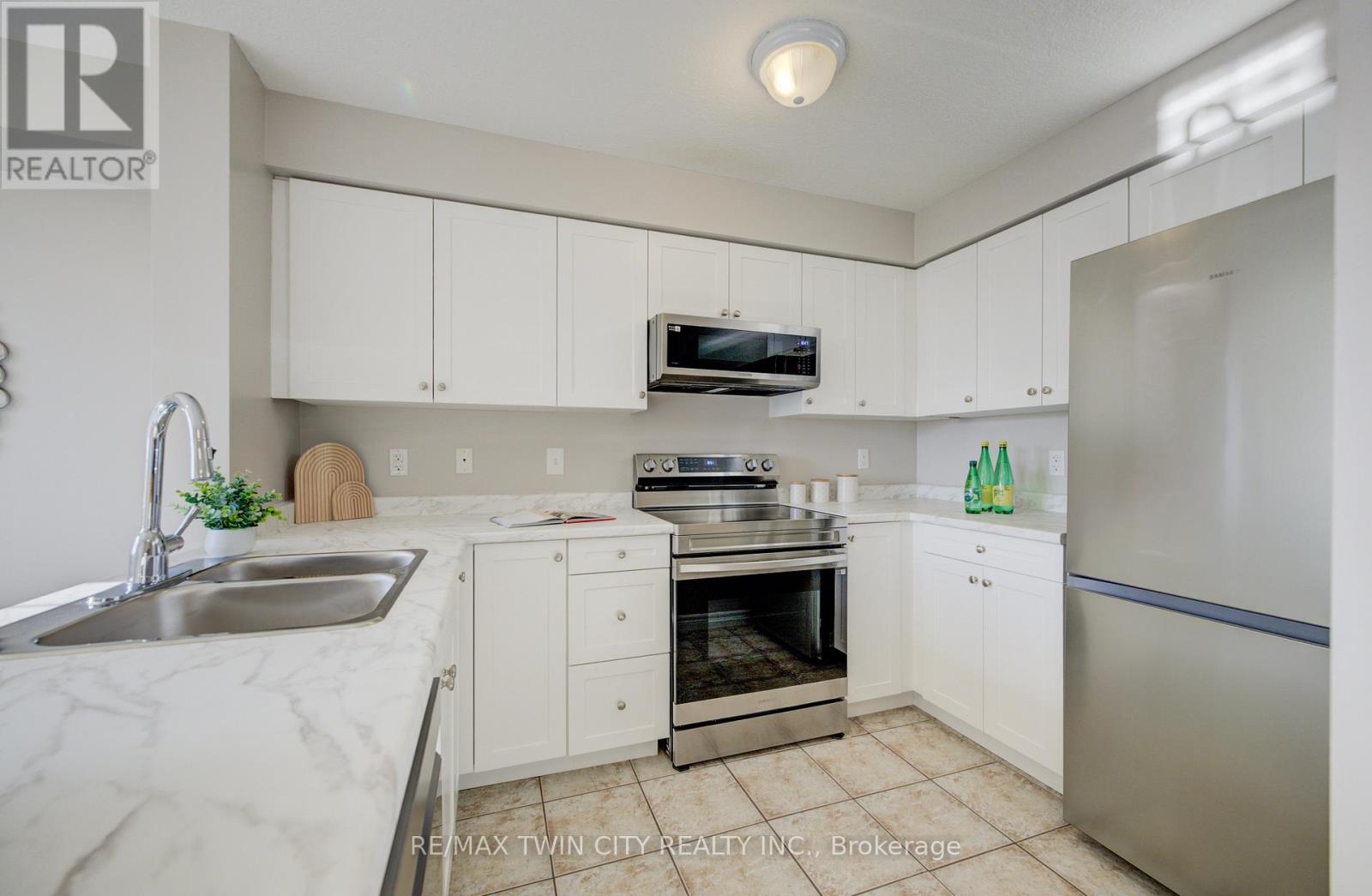 642a - 642 Woodlawn Road E, Guelph, Ontario  N1E 0K4 - Photo 8 - X12511652