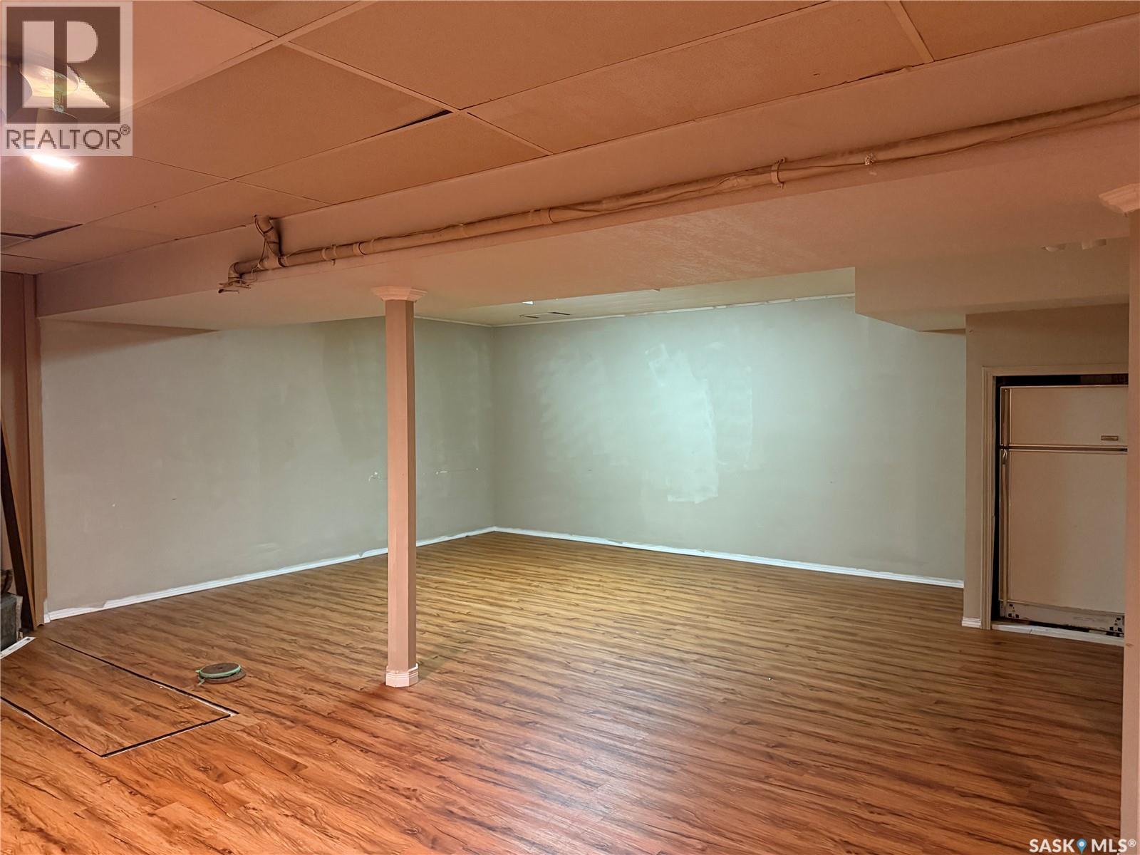 806 Centre Street, Meadow Lake, Saskatchewan  S9X 1G3 - Photo 11 - SK022412