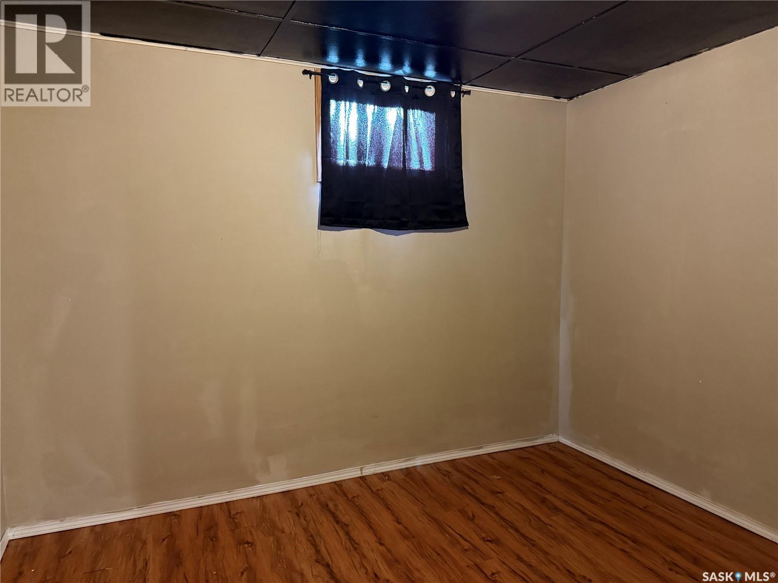 806 Centre Street, Meadow Lake, Saskatchewan  S9X 1G3 - Photo 14 - SK022412