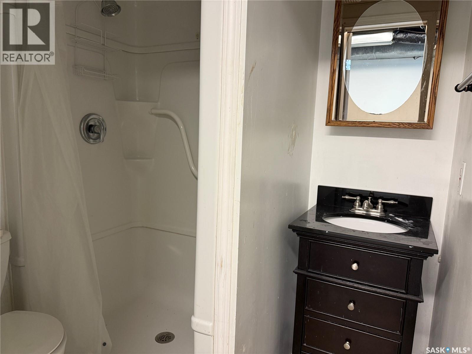 806 Centre Street, Meadow Lake, Saskatchewan  S9X 1G3 - Photo 15 - SK022412