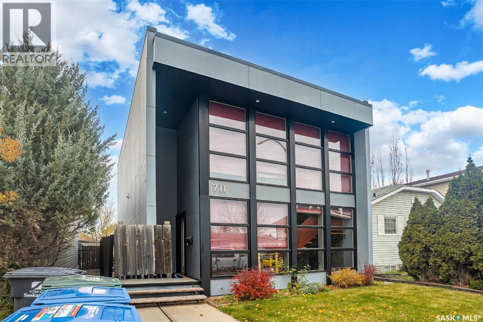 711 Rutherford Lane, Saskatoon, Saskatchewan  S7N 4X8 - Photo 2 - SK022365
