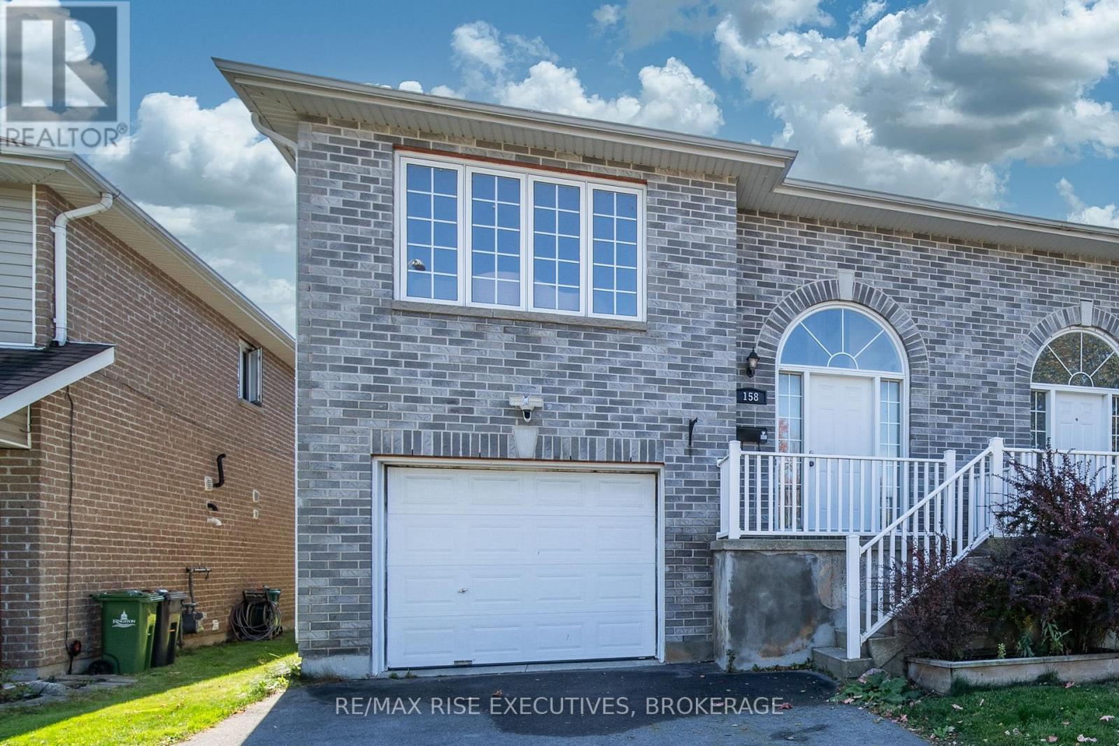 158 Briceland Street, Kingston, Ontario K7K 7L2 - Photo 2 - X12511976