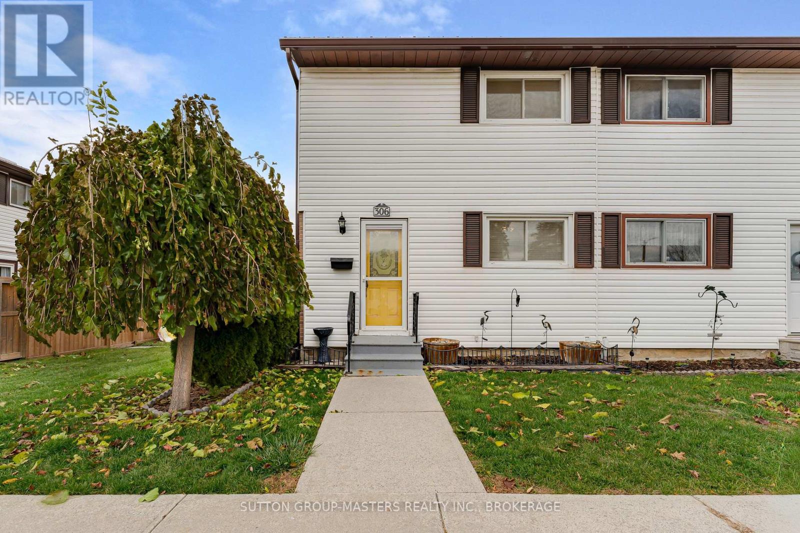 306 Forsyth Street, Gananoque, Ontario K7G 2Y1 - Photo 1 - X12512026