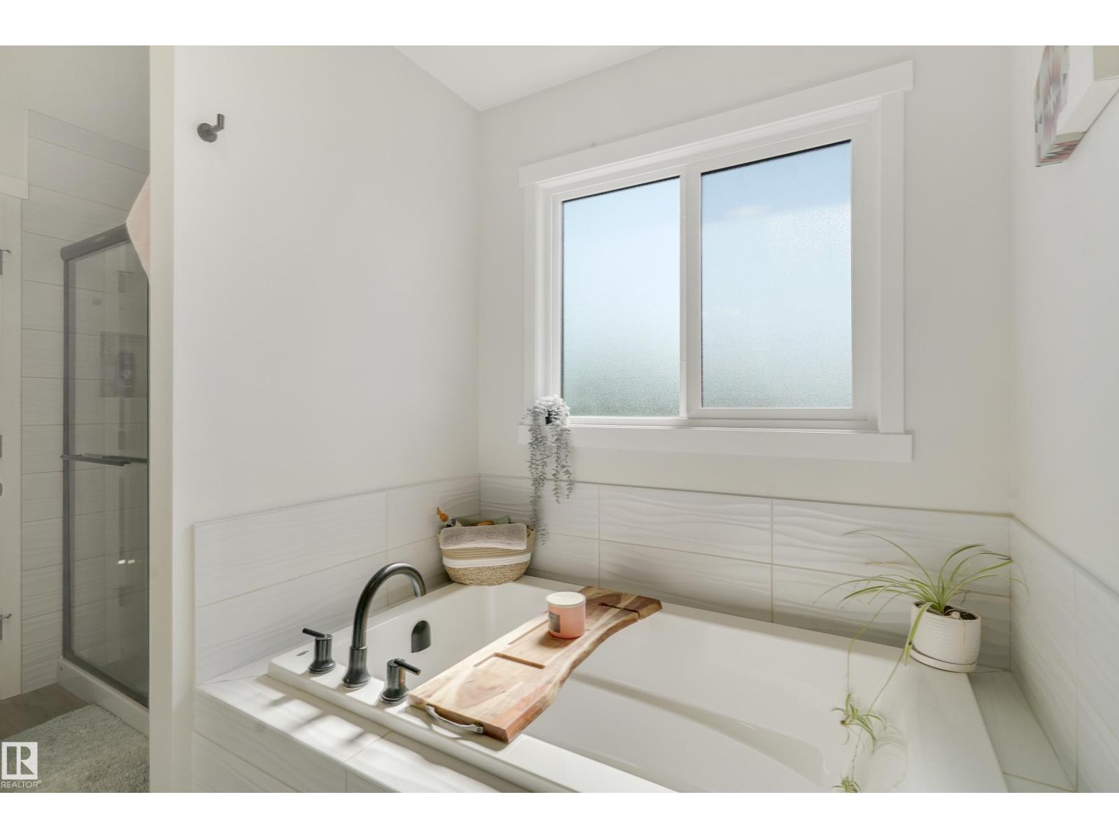 1138 Cy Becker Rd Nw, Edmonton, Alberta  T5Y 4C6 - Photo 25 - E4457176