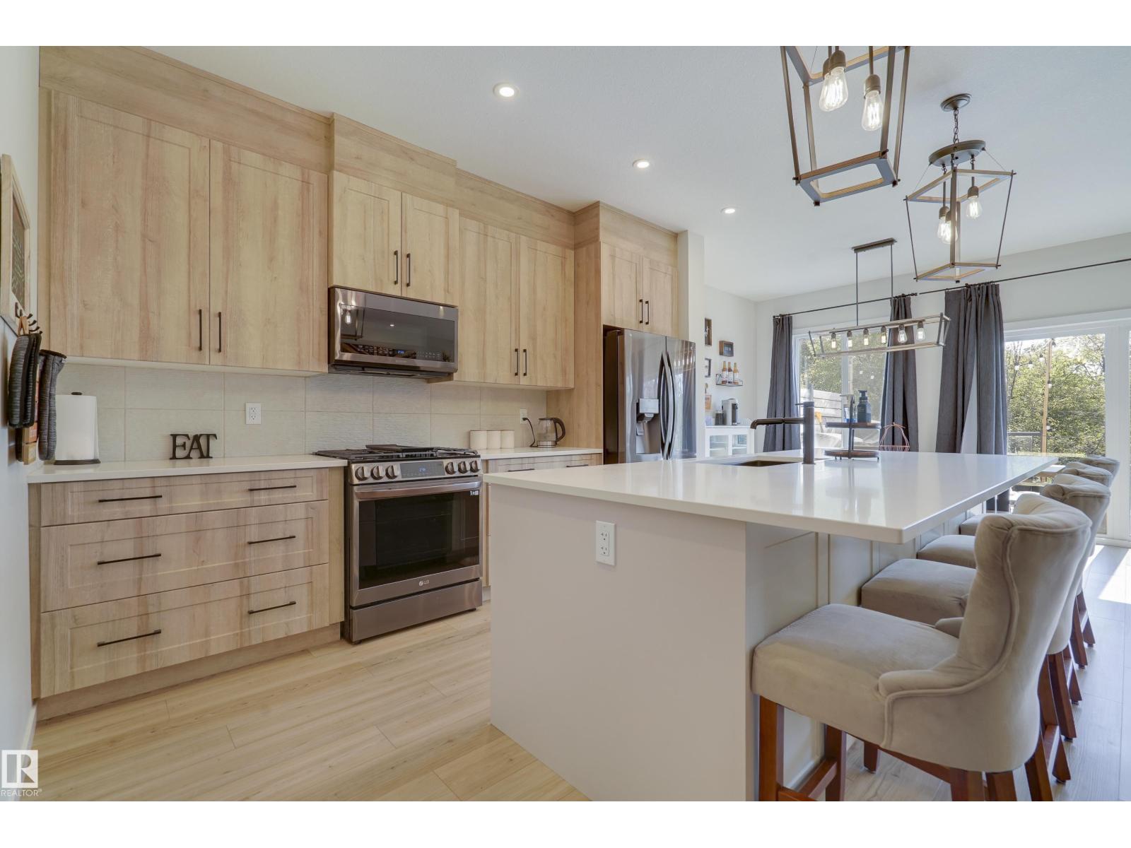 1138 Cy Becker Rd Nw, Edmonton, Alberta  T5Y 4C6 - Photo 2 - E4457176