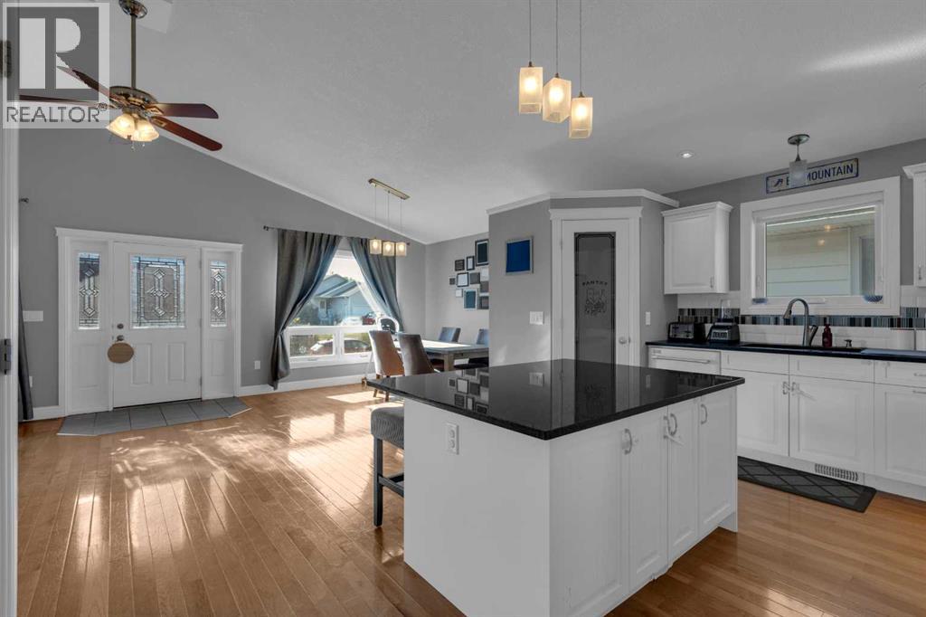 212 3 Street N, Vulcan, Alberta  T0L 2B0 - Photo 16 - A2258643