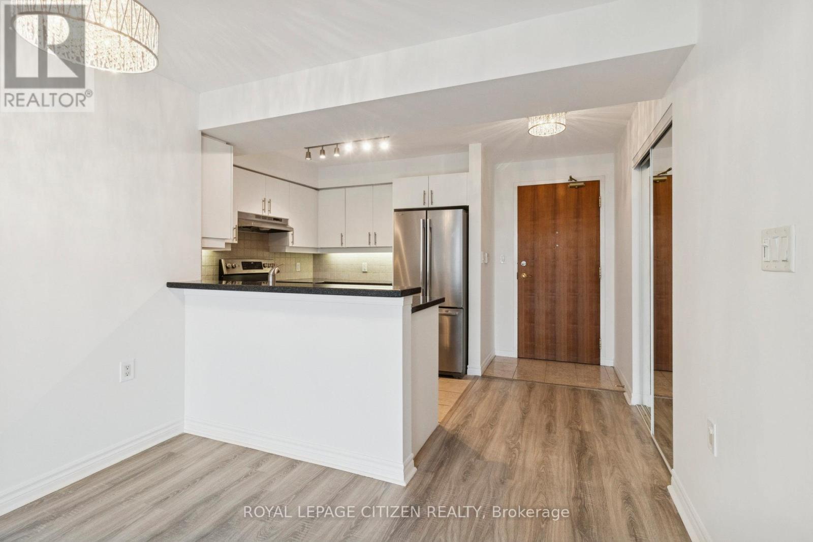 613 - 3840 Bathurst Street, Toronto, Ontario  M3H 6C6 - Photo 5 - C12511678