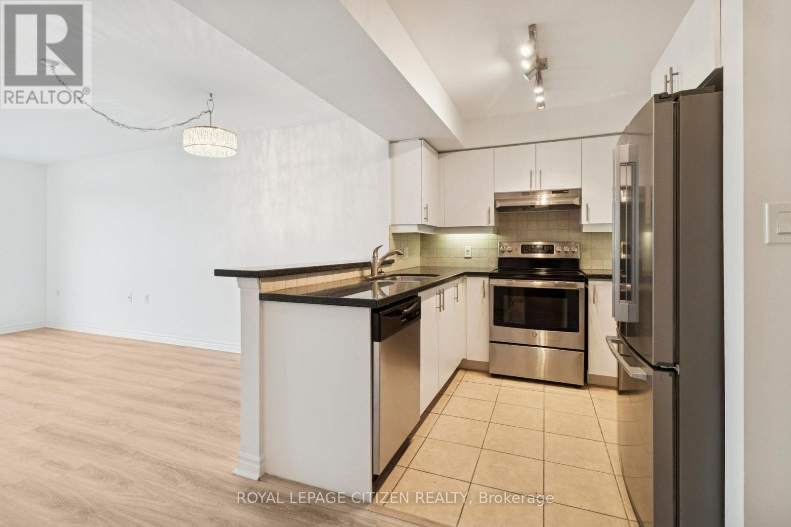 613 - 3840 Bathurst Street, Toronto, Ontario  M3H 6C6 - Photo 8 - C12511678