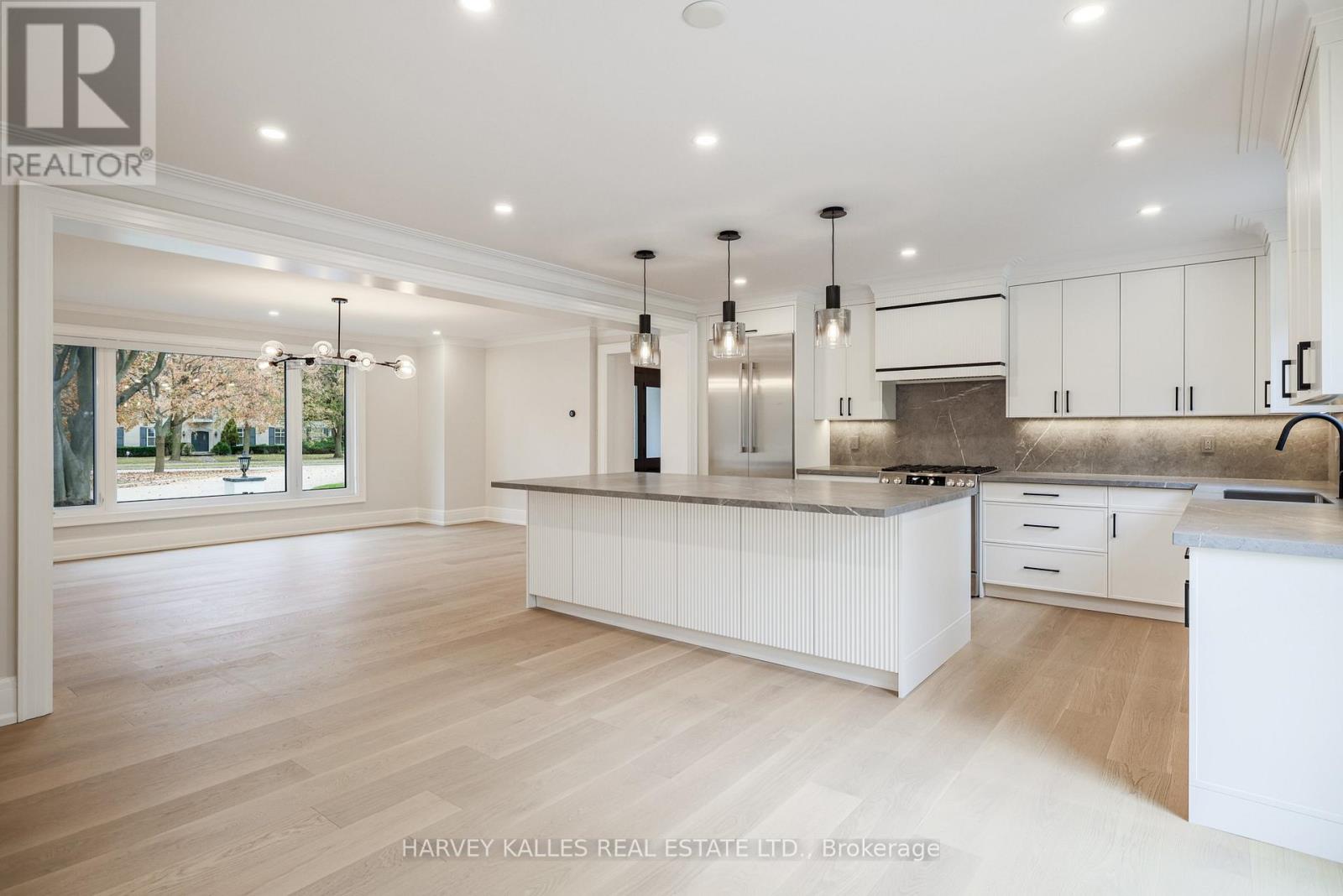 34 Fifeshire Road, Toronto, Ontario  M2L 2G6 - Photo 11 - C12511764