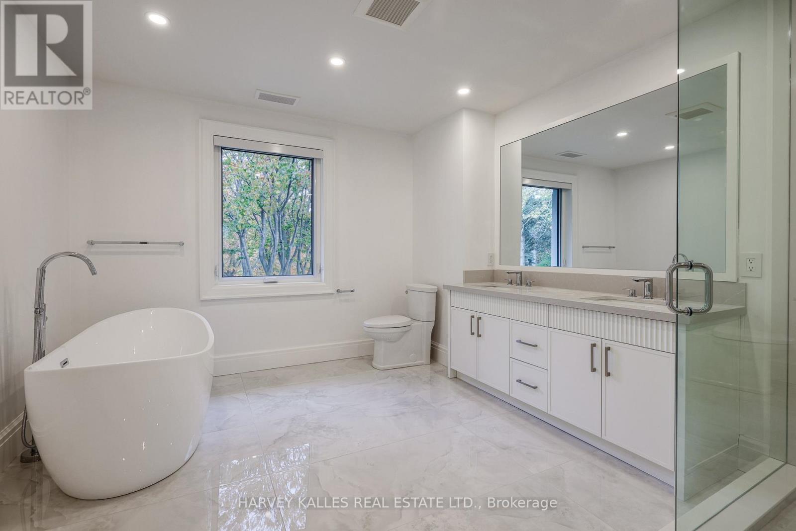 34 Fifeshire Road, Toronto, Ontario  M2L 2G6 - Photo 19 - C12511764