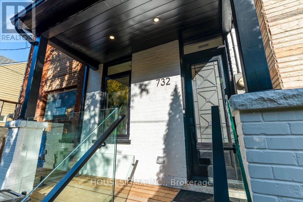 732 Adelaide Street W, Toronto, Ontario  M6J 1B1 - Photo 2 - C12511792