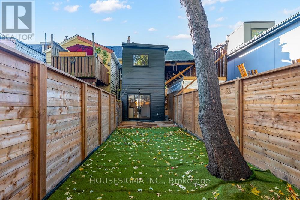 732 Adelaide Street W, Toronto, Ontario  M6J 1B1 - Photo 30 - C12511792