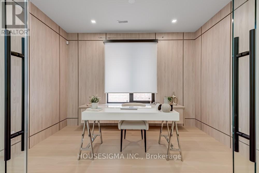 188 Duplex Avenue, Toronto, Ontario  M5P 2A9 - Photo 20 - C12511810