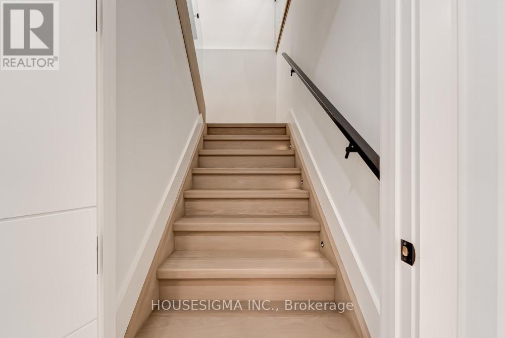 188 Duplex Avenue, Toronto, Ontario  M5P 2A9 - Photo 42 - C12511810