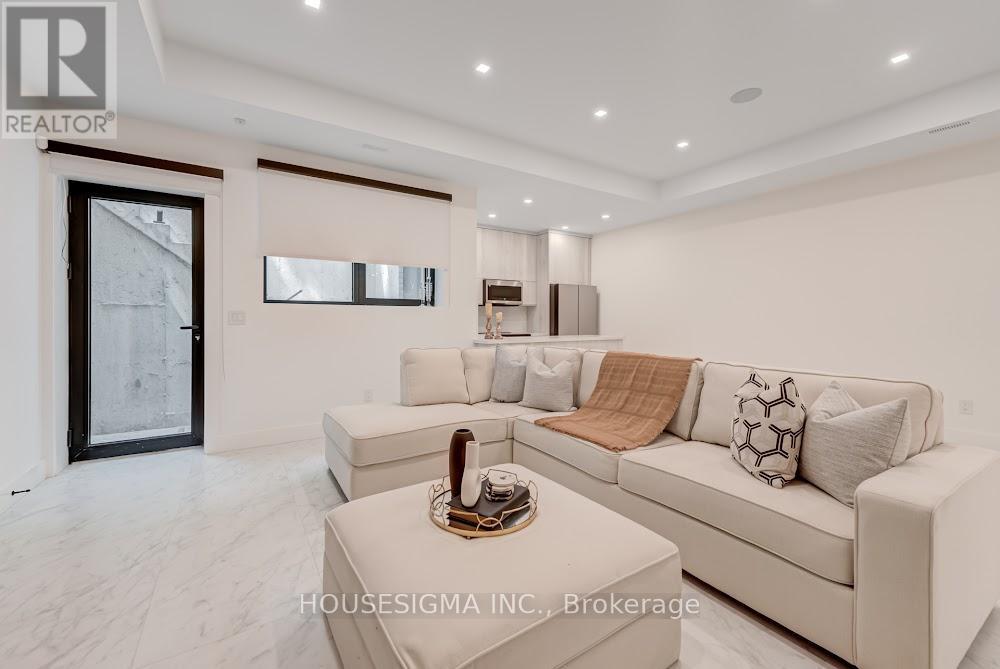 188 Duplex Avenue, Toronto, Ontario  M5P 2A9 - Photo 43 - C12511810