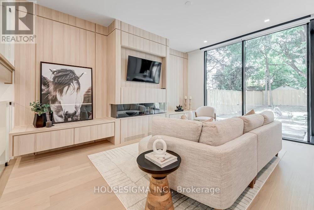 188 Duplex Avenue, Toronto, Ontario  M5P 2A9 - Photo 9 - C12511810