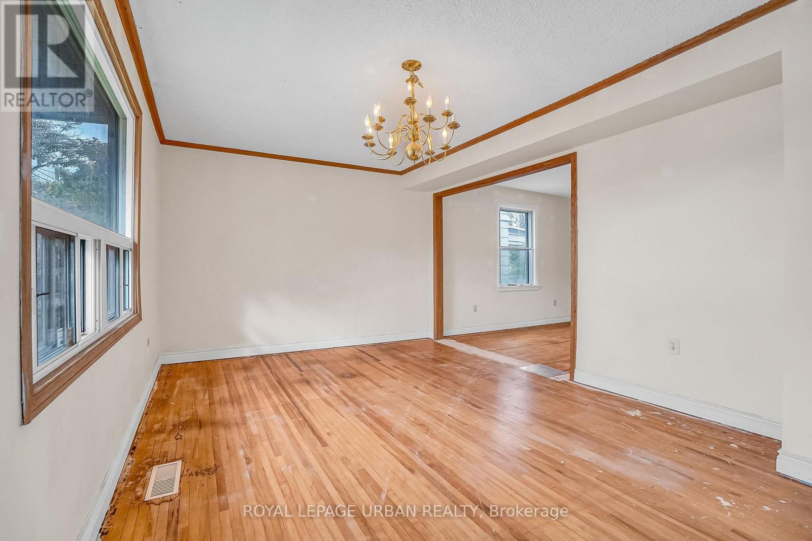 55 Merritt Road, Toronto, Ontario  M4B 3K4 - Photo 4 - E12511700