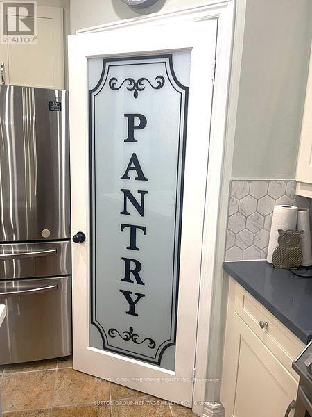 1009 Copperfield Drive, Oshawa, Ontario  L1K 3C4 - Photo 13 - E12511800