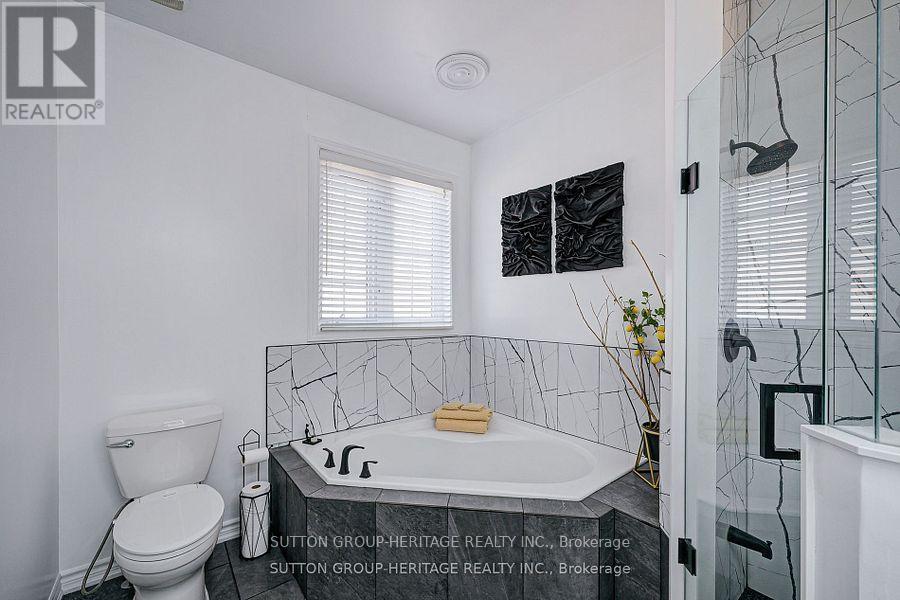 1009 Copperfield Drive, Oshawa, Ontario  L1K 3C4 - Photo 19 - E12511800