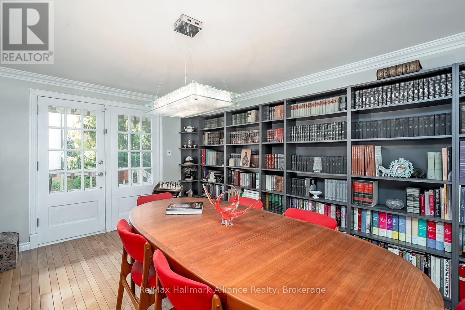 42 Chartwell Road, Oakville, Ontario  L6J 3Z4 - Photo 23 - W12512148