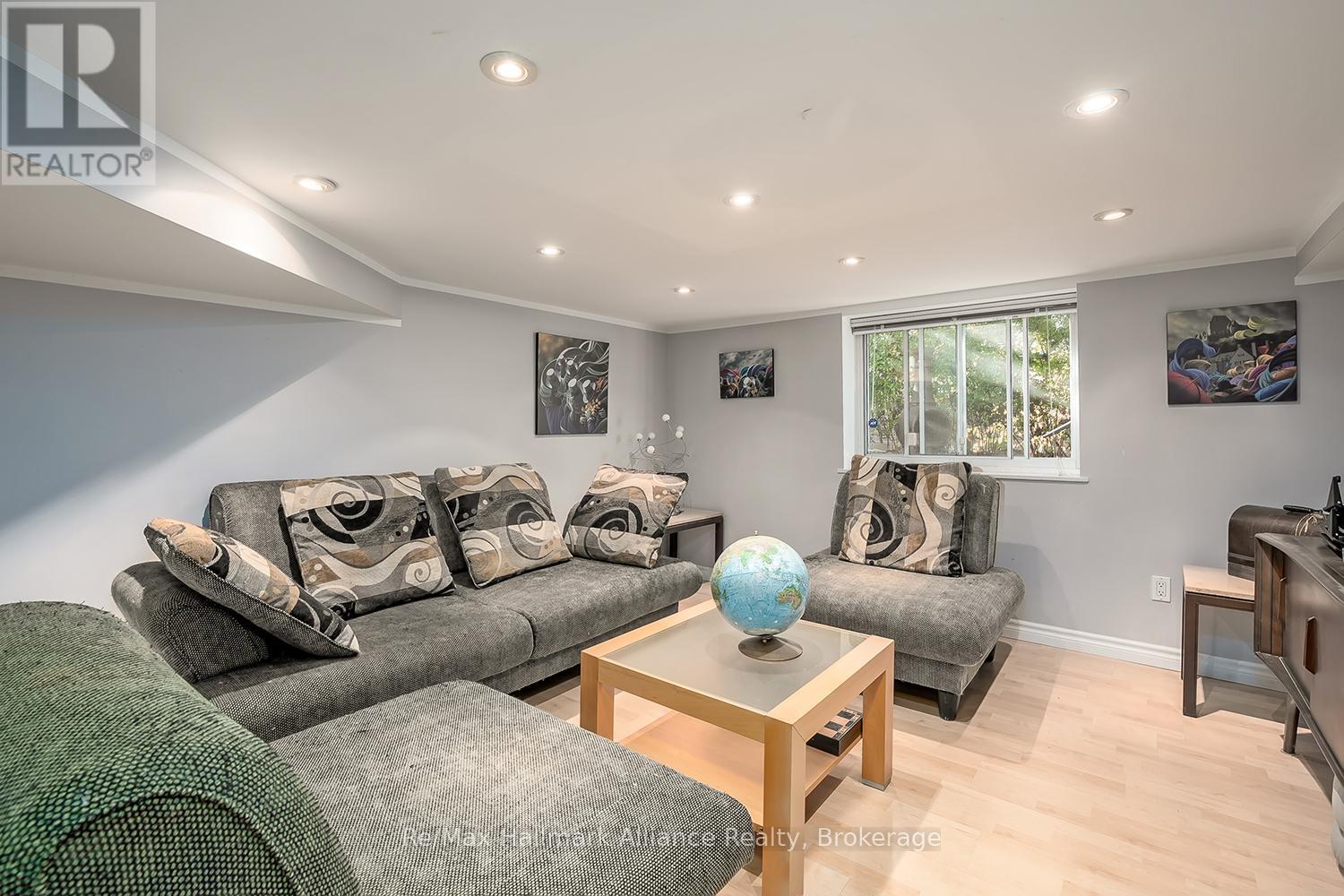 42 Chartwell Road, Oakville, Ontario  L6J 3Z4 - Photo 27 - W12512148