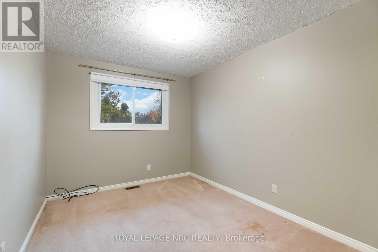 29 Heritage Court, St. Catharines, Ontario L2S 3H8 - Photo 18 - X12511876