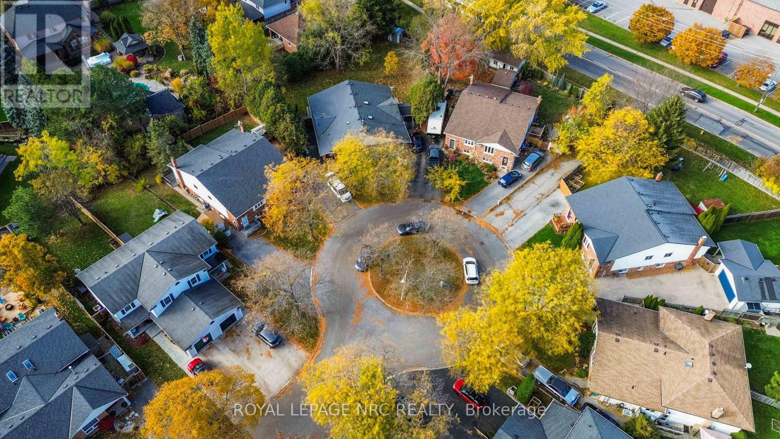 29 Heritage Court, St. Catharines, Ontario L2S 3H8 - Photo 3 - X12511876