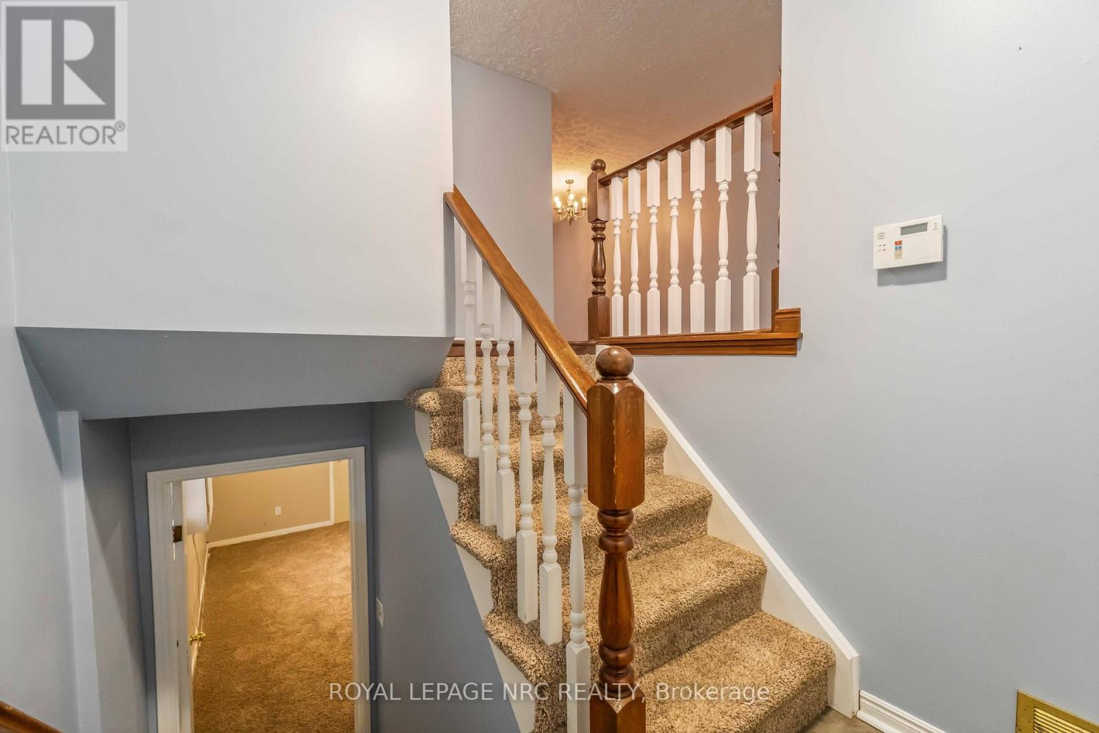 29 Heritage Court, St. Catharines, Ontario L2S 3H8 - Photo 6 - X12511876