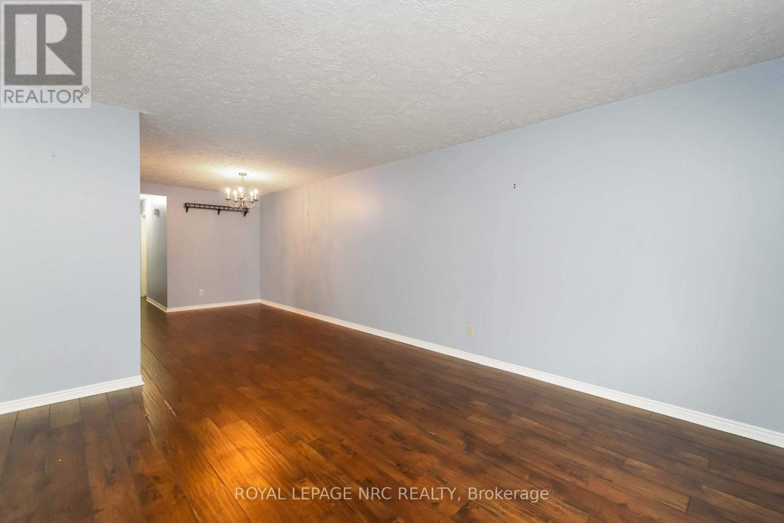 29 Heritage Court, St. Catharines, Ontario L2S 3H8 - Photo 9 - X12511876