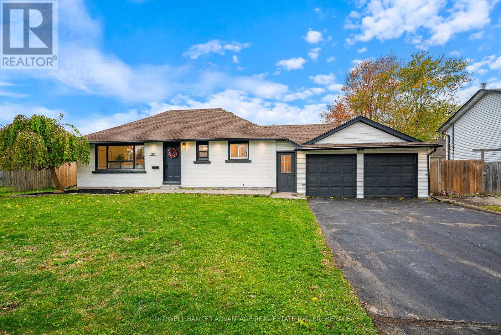 395 Parkdale Avenue, Fort Erie, Ontario  L2A 5A7 - Photo 2 - X12512090