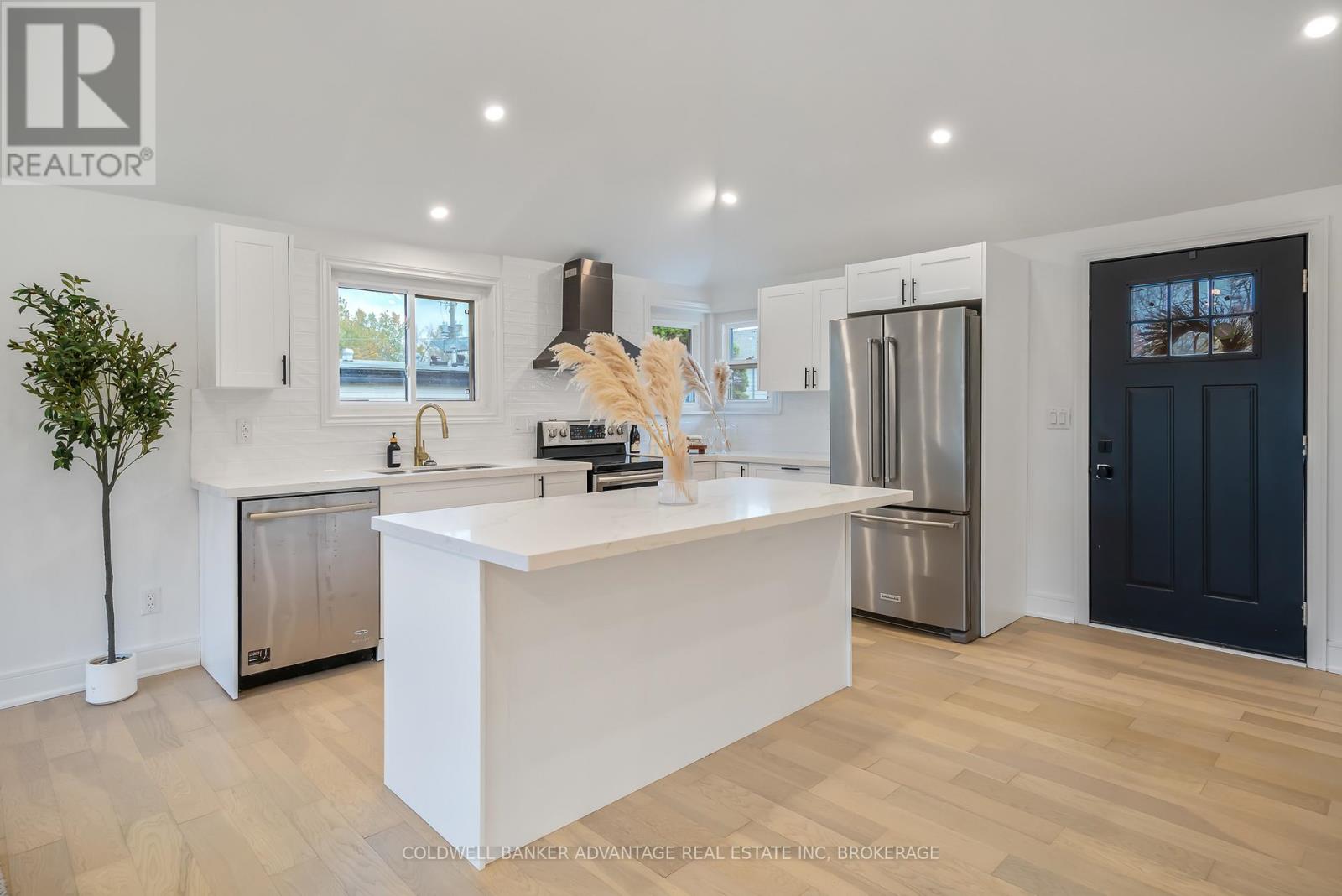 395 Parkdale Avenue, Fort Erie, Ontario  L2A 5A7 - Photo 20 - X12512090