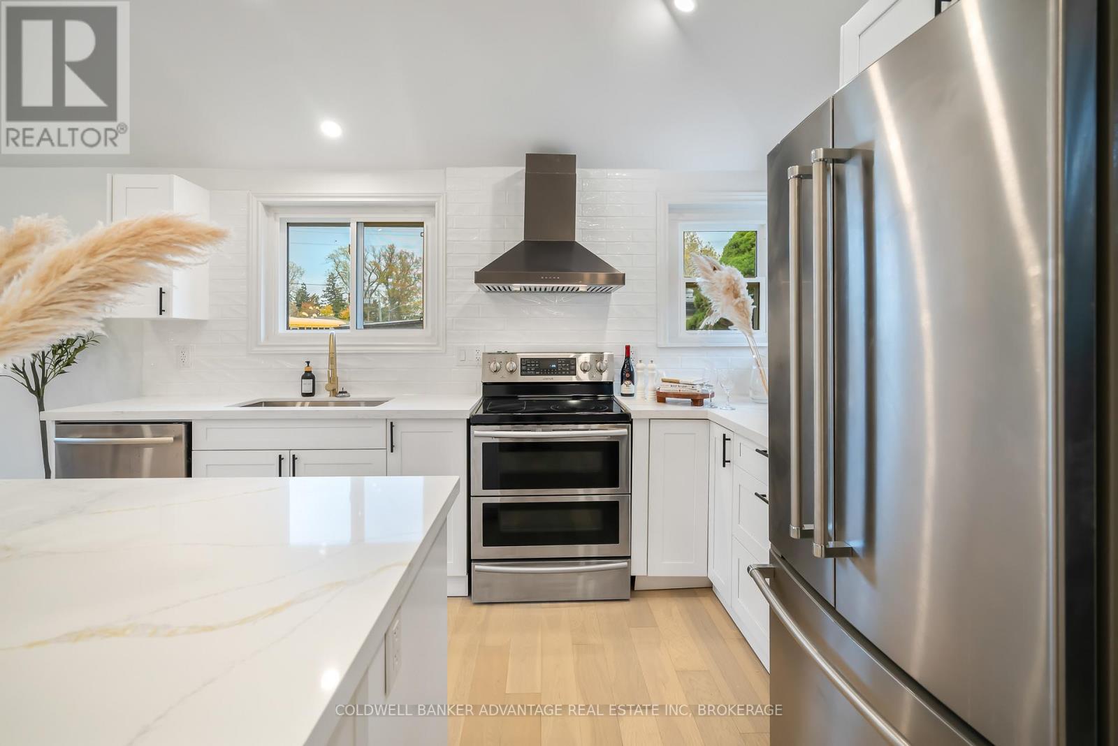 395 Parkdale Avenue, Fort Erie, Ontario  L2A 5A7 - Photo 21 - X12512090