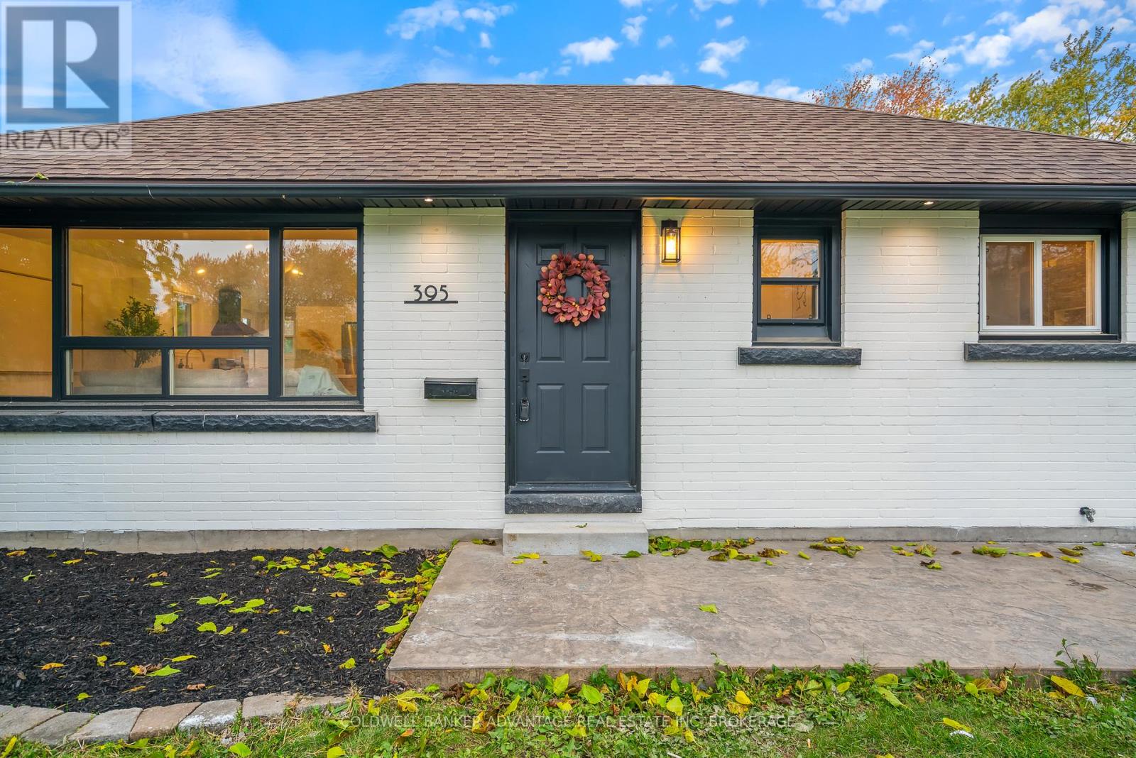 395 Parkdale Avenue, Fort Erie, Ontario  L2A 5A7 - Photo 5 - X12512090